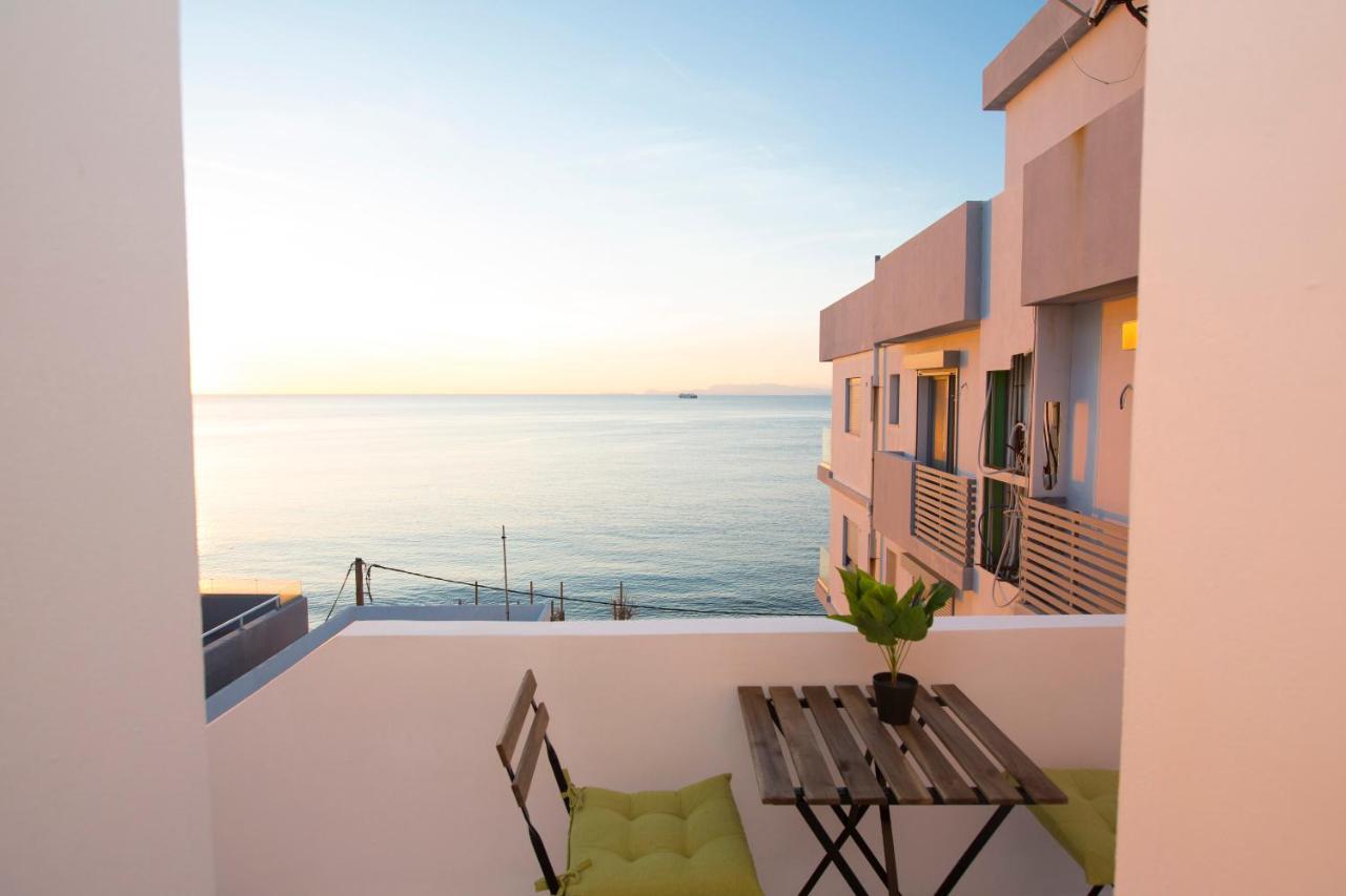 Sea Side Rooms Rhodes City Extérieur photo