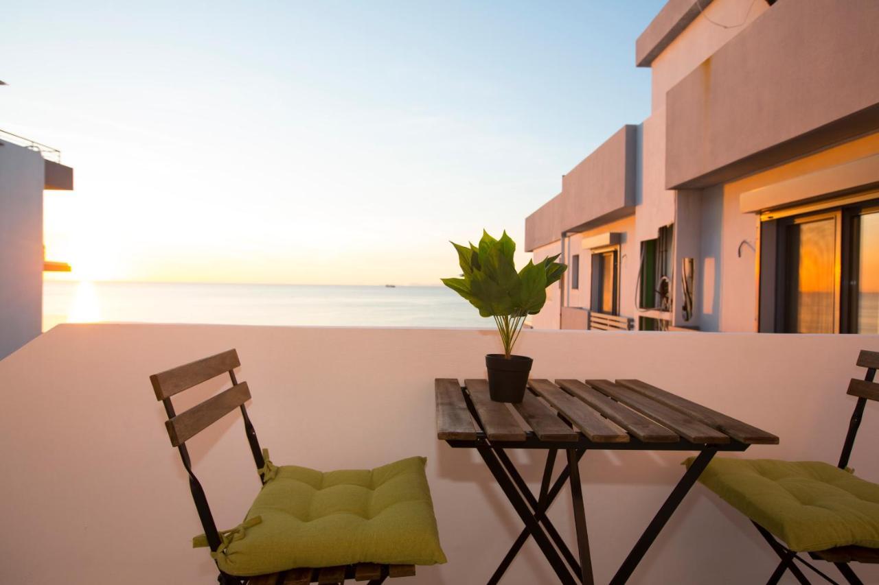 Sea Side Rooms Rhodes City Extérieur photo
