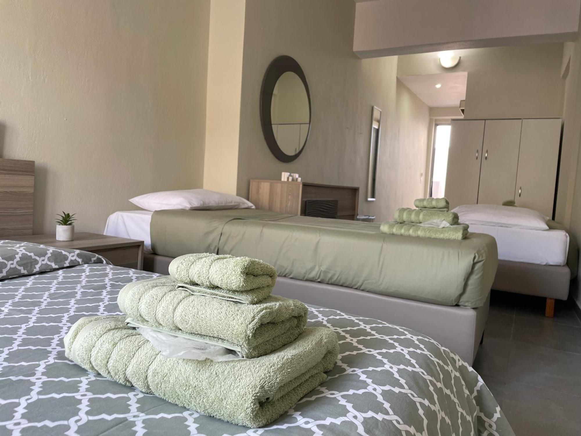Sea Side Rooms Rhodes City Extérieur photo
