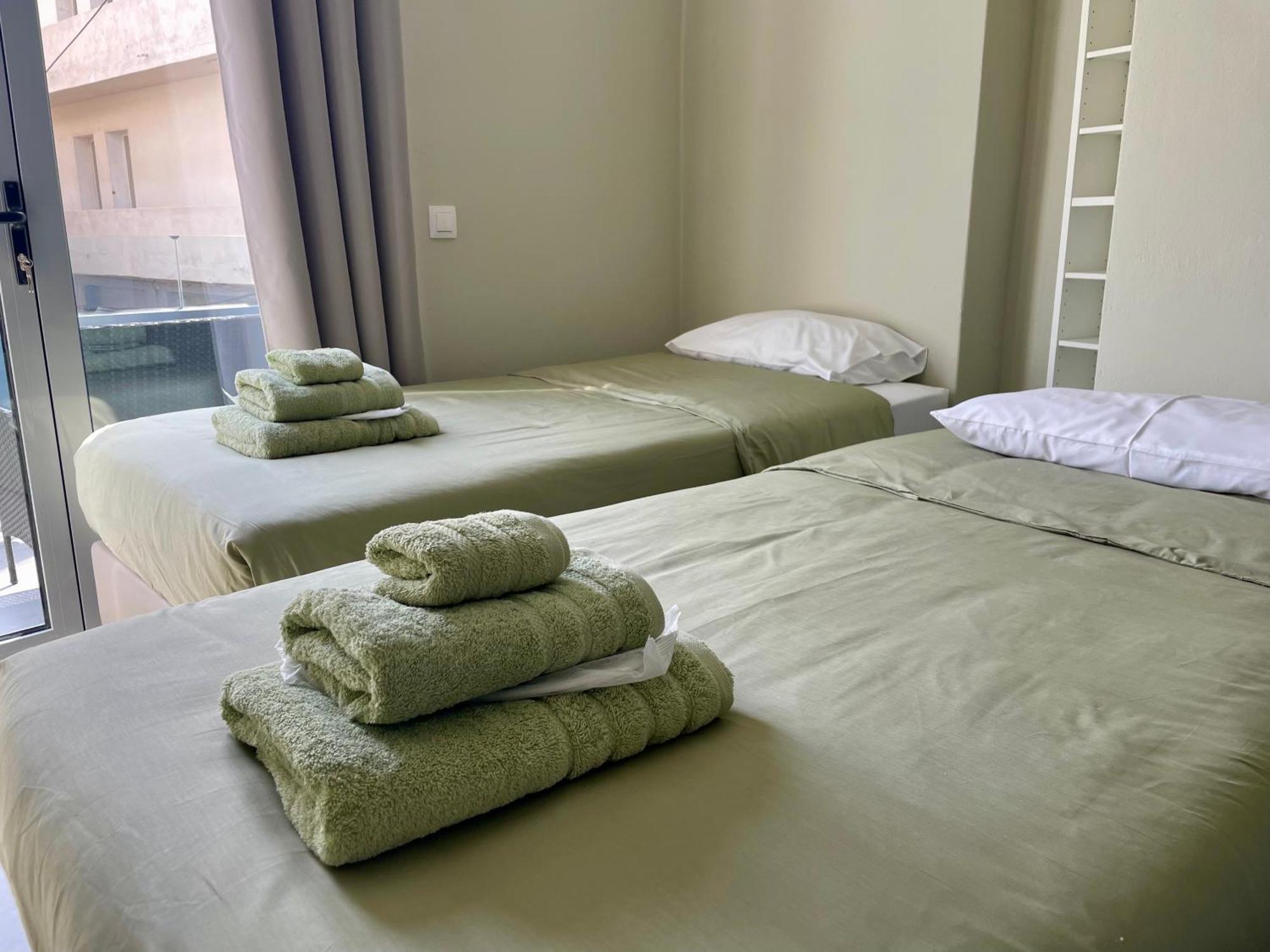 Sea Side Rooms Rhodes City Extérieur photo